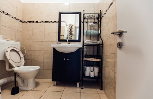 Netanya Apartamento | Practical Kikar Netanya Apartment