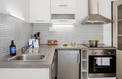 Podoli Apartamento | Prague Days - Open-Plan Studio - Close to Vyšehrad Castle