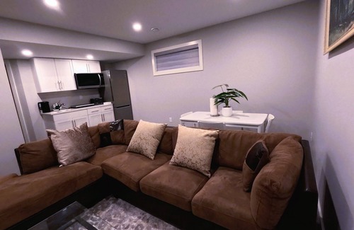 Fort Gary Casa | Prairie Luxury 2 Bedrooms Home