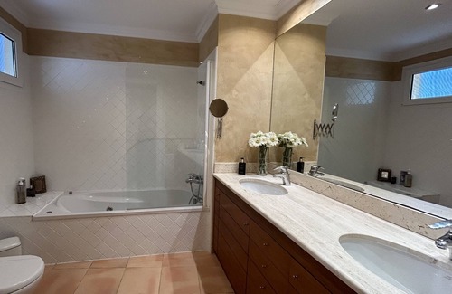 S'Agaro Chalet De Esquí | Preciosa Villa con Piscina en Urbanización Exclusiva en S'agaró