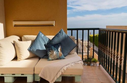 Las Herrerias Apartamento | Precioso apartamento en el Calón Playa con vistas y piscina