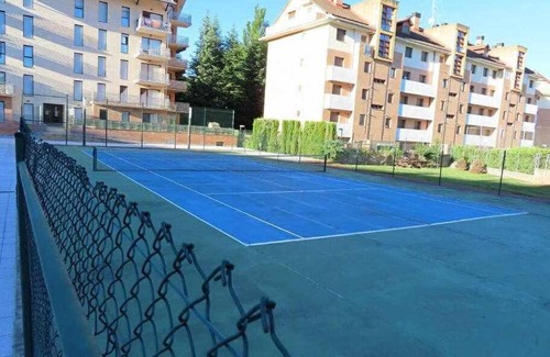 Jaca Apartamento | Precioso atico con bonitas vistas a la Peña Oroel