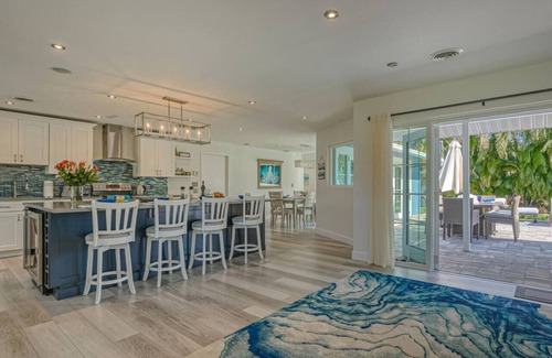 Sarasota Casa | Precise Realty presents The Waterway Escape