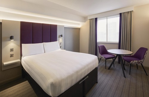 Horwich Hotel | Premier Inn Bolton - Stadium/Arena