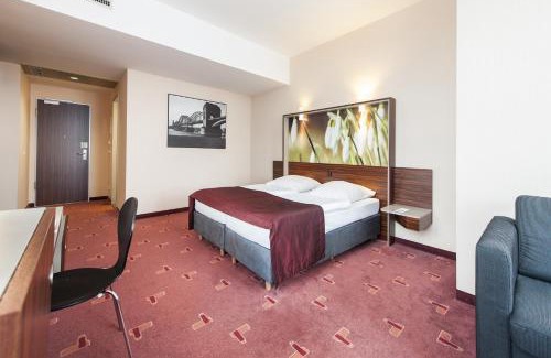 Altstadt-Nord Hotel | Premier Inn Köln City Mediapark