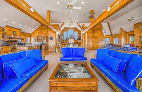 Hatteras Casa | Experiencia única frente al mar: piscina, jacuzzi, elevador, sala de juegos, paseo marítimo