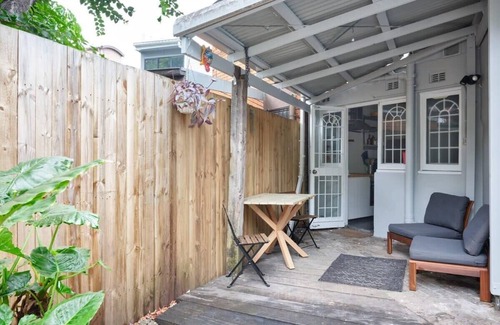 Redfern Casa | Premium 3 Bed Terrace with parking