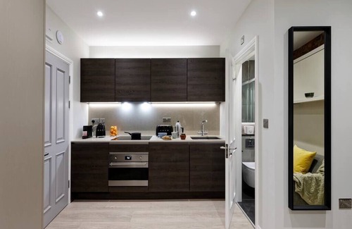 Queen's Gate Condominio | Premium location studio in area Kensington.