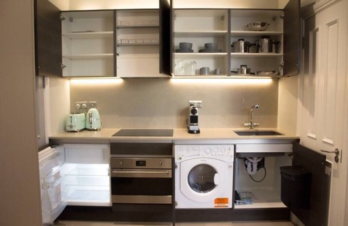 Queen's Gate Condominio | Premium location studio in area Kensington.