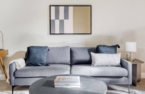 East San Mateo Apartamento | Premium San Mateo 1BR w/ Pool, Gym & W/D, near Target, by Blueground