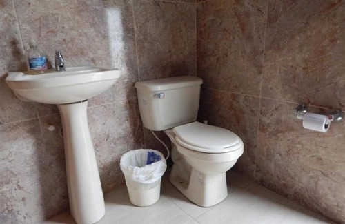 Garzon Cama Y Desayuno | Suite premium - Sala de estar y zona exclusiva en el balcón