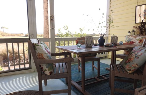 Sullivan's Island Condominio | ¡Condominio frente a la playa de Sullivan's Island Premium!