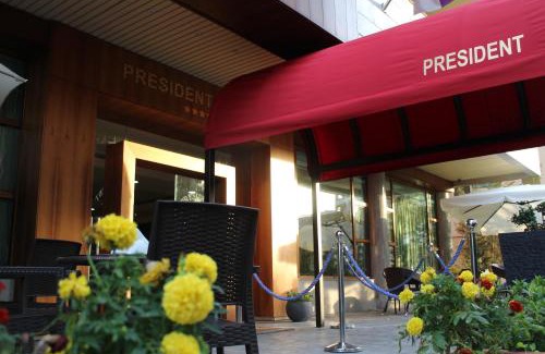 Haret Sakher Hotel | President Hotel