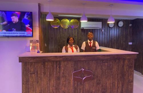 Ikeja Hotel | Presken Hotels Alade Avenue