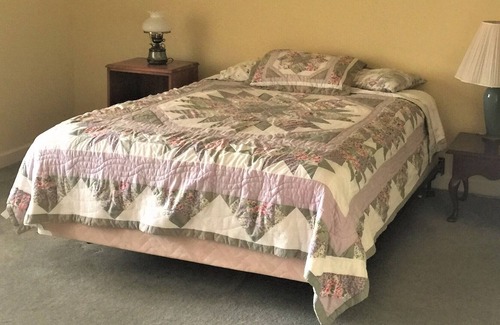 Bemus Point Condominio | Prestigioso Bemus Bay Condo C-101