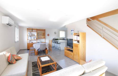 Voglans Casa | Pretty new and comfortable house between towns and lakes