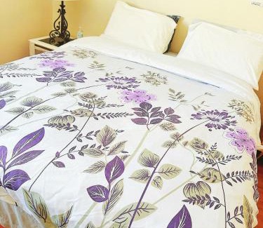 Mira Loma Casa | Pretty room private bathroom no tv