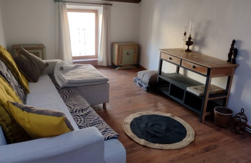 La Motte-Chalancon Casa | Pretty village house in Drôme Provencale (4/6 people)