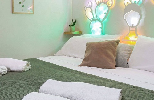 Pulsano Cama Y Desayuno | Prickly pear shovel room a symbol of wealth and prosperity