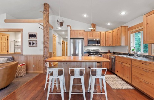 Nordman Cabina | Priest Lake Family Cabin w/ Private Beach Access