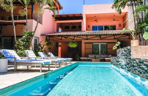 La Cruz de Huanacaxtle Apartamento | Primary Suite@CasaBellaCruz close to Marina w/pool