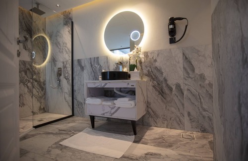 Ash Shati Hotel | Prime Al Corniche Hotel