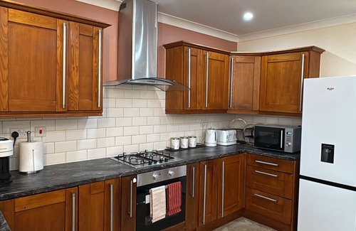 Forest Gate Apartamento | Prime Location 2BR Apartment In Greater London