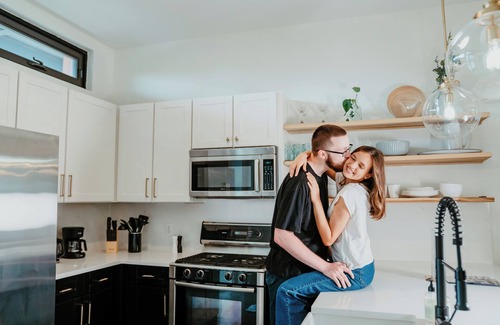 South Lamar Apartamento | Prime Location-2BR|Pet Friendly |Free Parking!