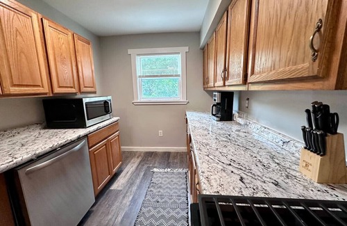 Pittsburgh Casa | Prime location 3 bed 1.5 bath