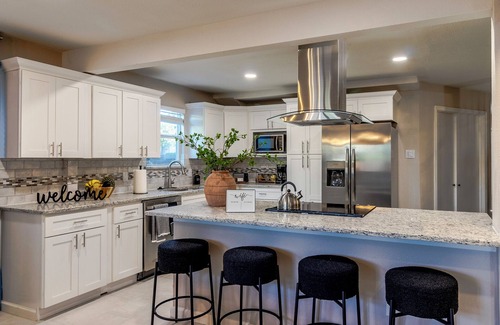 McKinney Casa | Prime Location: 3bd with BBQ, 4 miles from Historic Downtown McKinney. Sleeps 8.