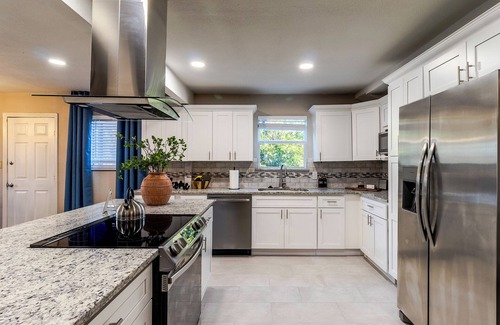 McKinney Casa | Prime Location: 3bd with BBQ, 4 miles from Historic Downtown McKinney. Sleeps 8.