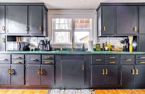 Chillicothe Casa | PRIME Location - Free Parking - Top Rated - CLEAN