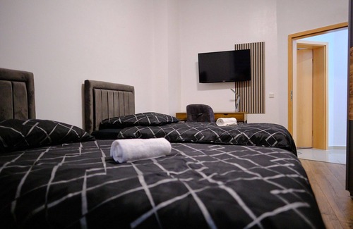 Holsterhausen Apartamento | Primetime Suite für 8+küche/wifi