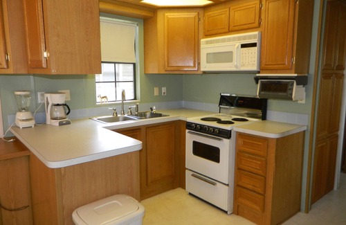 Hayesville Cabina | Primo location, Unique layout with lots of privacy, bring your pup!