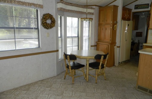 Hayesville Cabina | Primo location, Unique layout with lots of privacy, bring your pup!