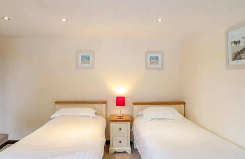 Beaworthy Cabaña | Primrose Cottage @ Kingslakes, HIGHAMPTON