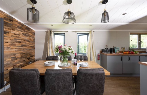 Lifton Casa | Primrose Lodge, 25 Roadford Lake Lodges