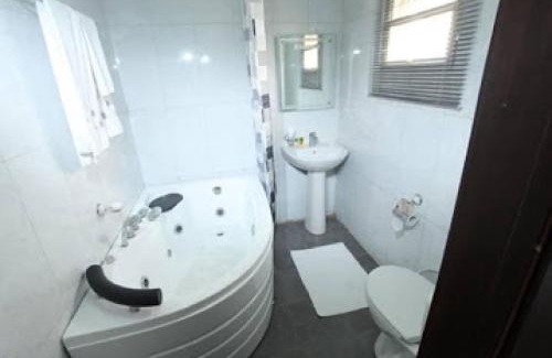 Lagos Cabina | Prince Of Anthony 1960 Hotel