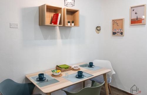 Lagaccio Apartamento | Prince Suite - Trains 4 min - AC - Super Wifi