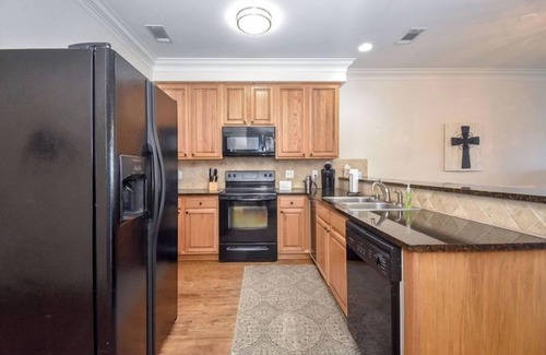 Dadeville Condominio | Princess Pointe by Big Fish Real Estate Group at Lake Martin
