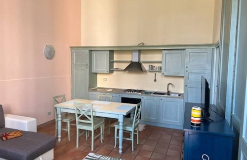 Calambrone Apartamento | Principi di Piemonte con Piscina