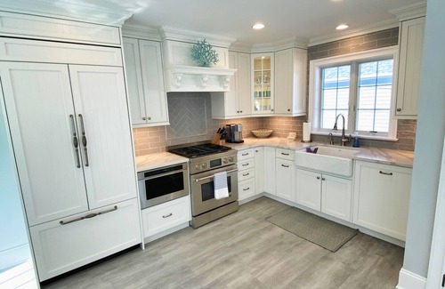 Manasquan Casa | Pristine 3BR Home Steps From Beach w Deck, Pool/Hot Tub, Grill, Outdoor Dining