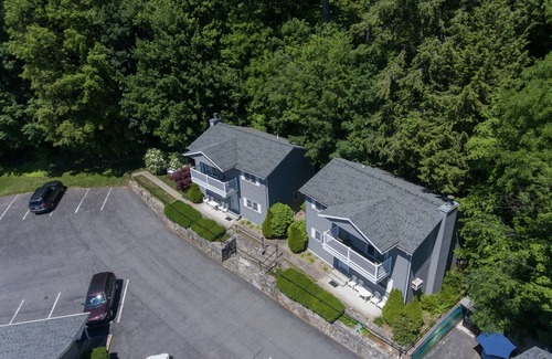 Lake George Casa | Pristine Rental Houses In The HEART of Lake George. Hotel Amenities. Heated Pool