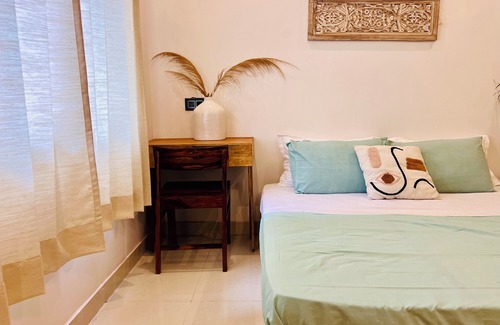 Tapovan Apartamento | Prithvi Hotel Rishikesh - Aesthetic Quite Rooms With Smart TV, AC, WiFi and free airport pickup for
