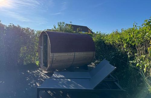 Breskens Casa | Privé wellness Zen aan zee met jacuzzi barrelsauna en infraroodsauna