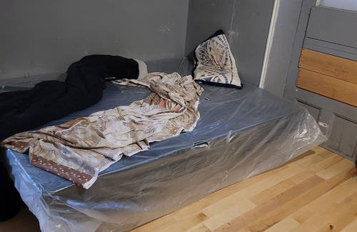 Cote-Des-Neiges—Notre-Dame-De-Grace Apartamento | Private 1 bedroom apartment