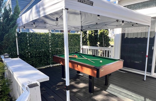 Manville Apartamento | Private 1 room and bathroom access to pool table,Netflix,outdoors hot-tub,gazebo