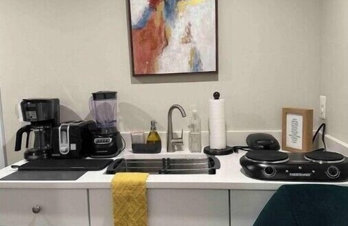 Washington Casa | Private 2 Bdrm Luxury Suite minutes from Navy Yardn
