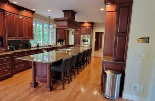 Lynn Center Casa | Private 25 acre, 6 bedroom estate. Sleeps up to 24