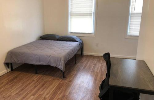 Weequahic Apartamento | Private apartment with 3 bedrooms and 1 bathroom near Newark International Airport EWR and New York City
